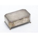 A George V silver trinket box by Walker & Hall, 11.5cm, 6.5 oz. but with fitted interior