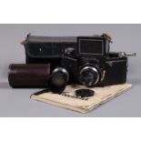 A Vest Pocket Exakta B SLR Camera, Type B 1935-37 black body with 2 holes Vacublitz socket, serial