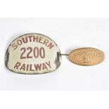 Southern Railway Enamelled Armband and Brass SR Engineman Cap Badge, oval armband white lettering on