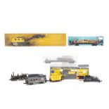 American Outline N Gauge Steam Locomotive Crane and Other Items, an unboxed Pennsylvania Rail