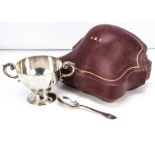 A George V silver Christening porringer and spoon set from Goldsmiths & Silversmiths, in fitted