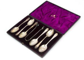 A cased Victorian set of six teaspoons and pair of tongs by Elkington & Co