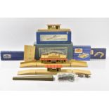 Hornby-Dublo OO Gauge 3-Rail metal Stations and Island Platforms and other Accessories, D1 Through