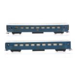 Rivarossi early production Wagons-Lits V AL Sleeping Car and V AR Dining Car, with dark brown