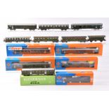 Continental HO Gauge Coaching Stock, six boxed examples by Roco of the OBB 44203A, 44204A, 44485 and