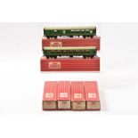 Hornby-Dublo OO Gauge 2-Super Detail re-wheeled BR SR green Main line Coaches, 4054 1st/2nd (4)