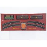 Rivarossi HO Gauge 30128 Passenger Train Set, comprising FS green/yellow 0-6-0 Diesel, Palermo-