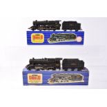 Hornby-Dublo OO Gauge 3-Rail 3224 late issue 2-8-0 Locomotive and Tender and earlier model,