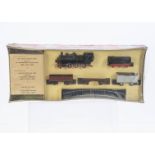 Rivarossi HO Gauge 40116 Starter Goods Train Set, comprising FS black 2-6-0 Tender Locomotive,