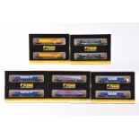 Graham Farish by Bachmann N Gauge Intermodal Bogie Wagon Packs, a boxed group all with card sleeves,