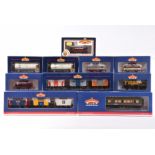 Bachmann OO Gauge Tank wagons Collector Club Promotional Vans and Dept Coach, Tank wagons, Dorman