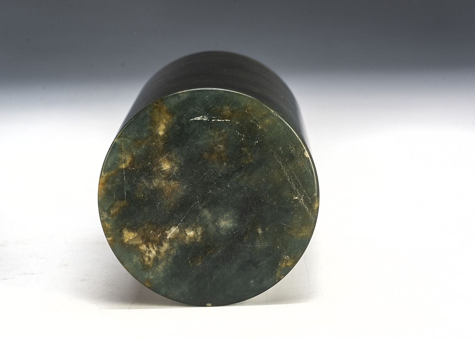 An early 20th century Nephrite Jade Chinese ink pot or small vase, with some inclusions plain - Image 2 of 3