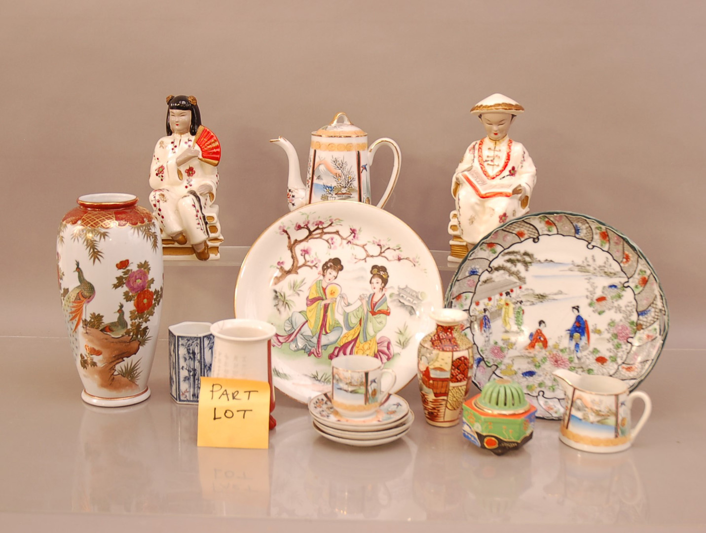 A large collection of Oriental ceramics, including tea pots, ginger jars (some missing lids), cups - Image 2 of 2