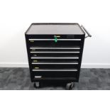 A Halfords Industral Tool Chest, six draw chest, on casters, moves smoothly, some surface marks