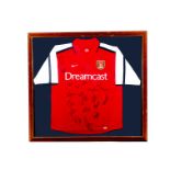 Arsenal FC, a f/g Arsenal shirt (Dreamcast) with 21 autographs, years 2000 - 2006 possibly signed by