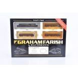 Graham Farish by Bachmann N Gauge Steam Royal Scot Passenger Set, a boxed 370-100 set comprises