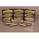 N Gauge Graham Farish GWR and Pullman Coaching Stock, mainly boxed, GWR 57ft examples, 0634 (4),