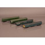 Ian Kirk 00 Gauge Kitbuilt unpowered BR SR green and blue 2-Bil Units, 2064 in green and 2104 in