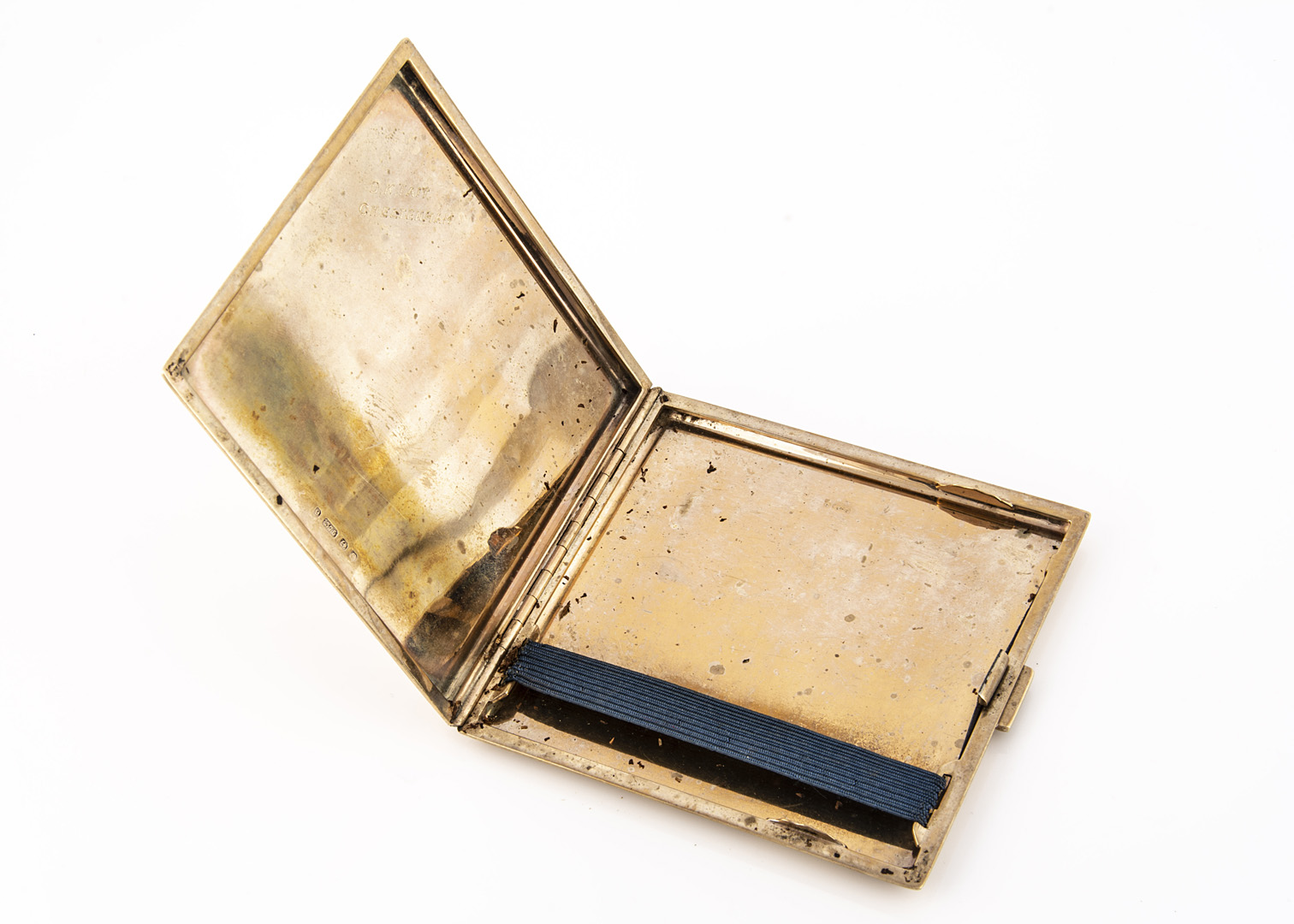 A George V Art Deco 9ct gold cigarette case, banded design, with push button, hallmarked to interior - Image 2 of 2