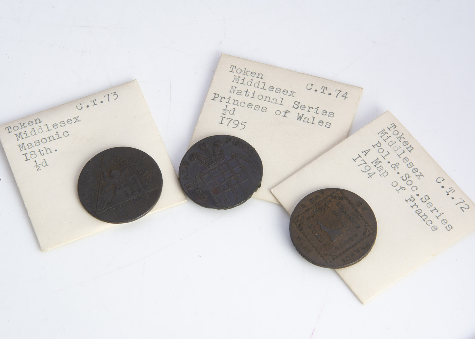 A good collection of 18th & 19th century copper tokens, mostly one and half pennies, each in small - Image 2 of 2