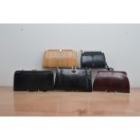 Five ladies genuine Lizard skin handbags, of differing colours and sizes (5)