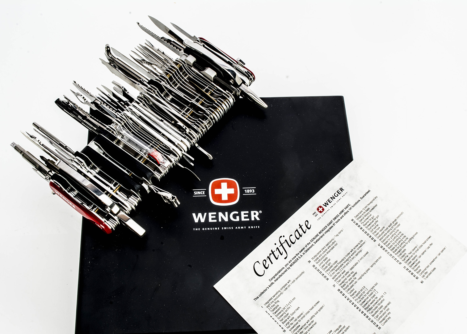 A modern Wenger Giant Swiss Army knife, in presentation box, the 83 tool and bladed pocket knife - Image 3 of 3