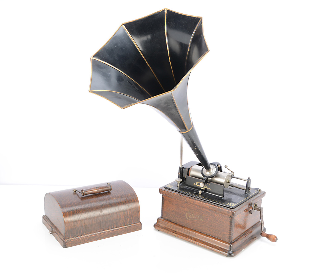 An Edison Fireside phonograph, Model A No. 26797, with K reproducer (pivot pin broken) and black