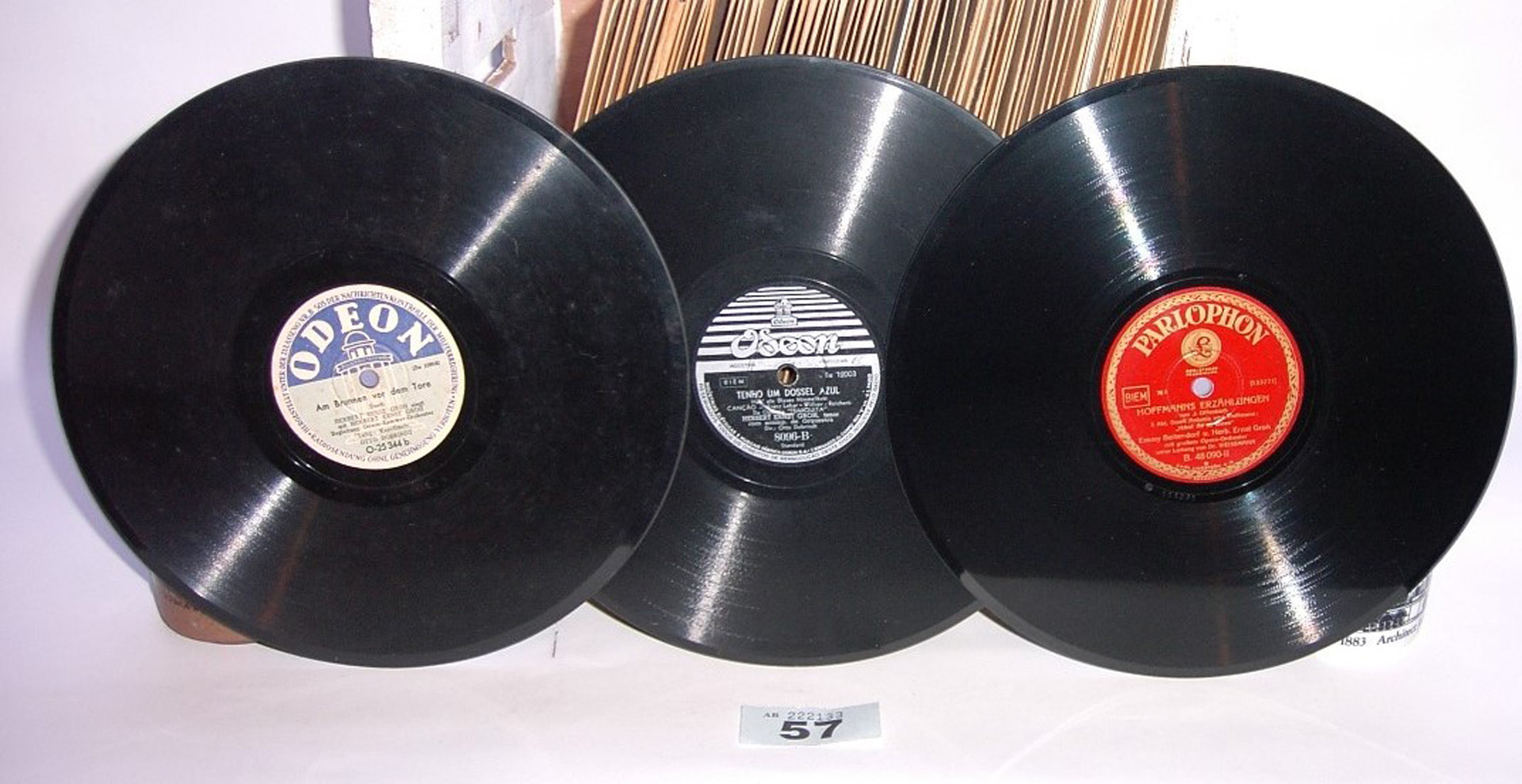 Sixty-nine 10-inch vocal records, by Herbert Ernst Groh (69)