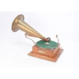 A New Style No 4 Gramophone, by the Gramophone & Typewriter Ltd, with brass horn, Concert soundbox