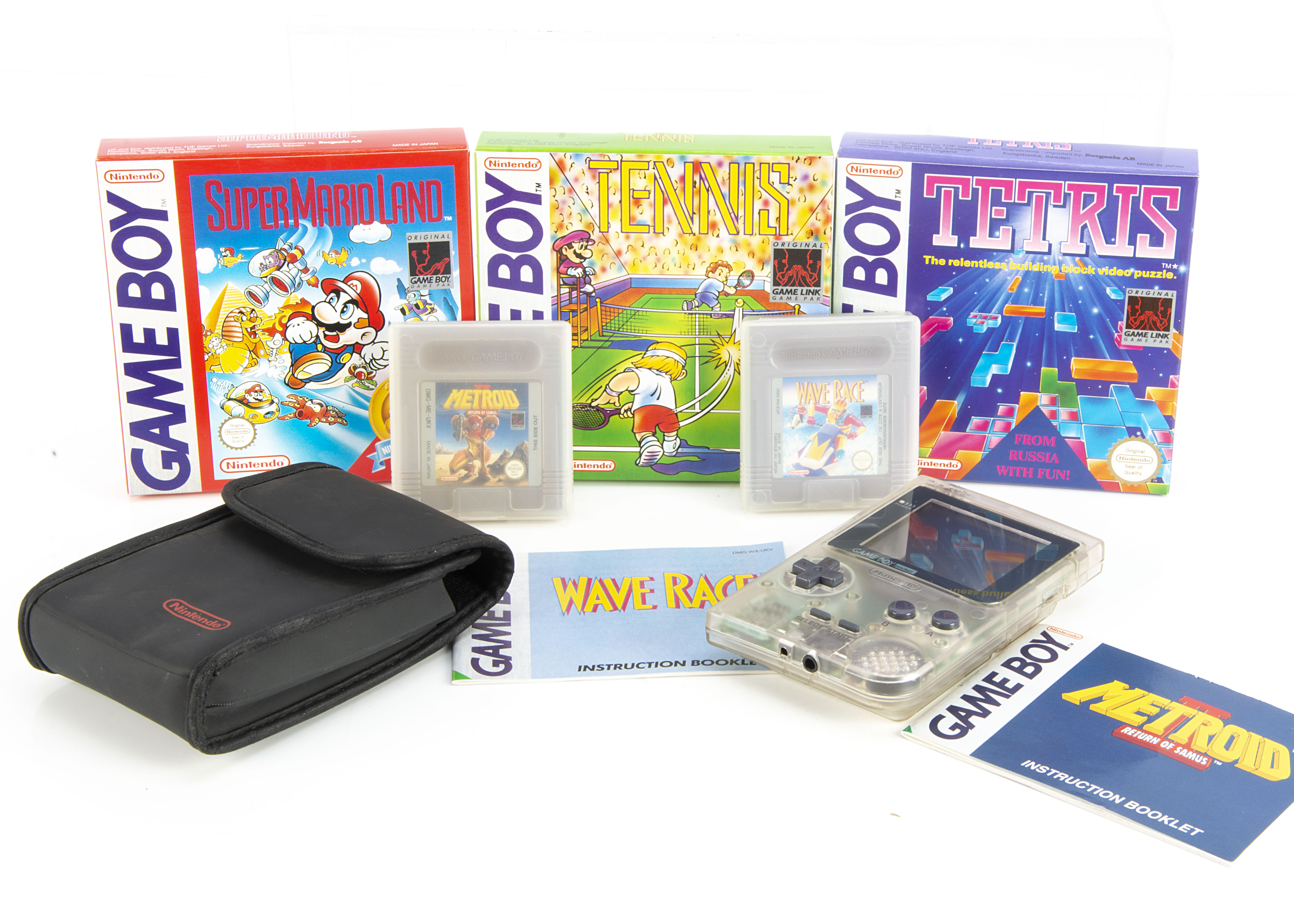 Nintendo Game Boy & Games, Game Boy Pocket, clear, in carrycase, with boxed Tetris, Super Mario Land