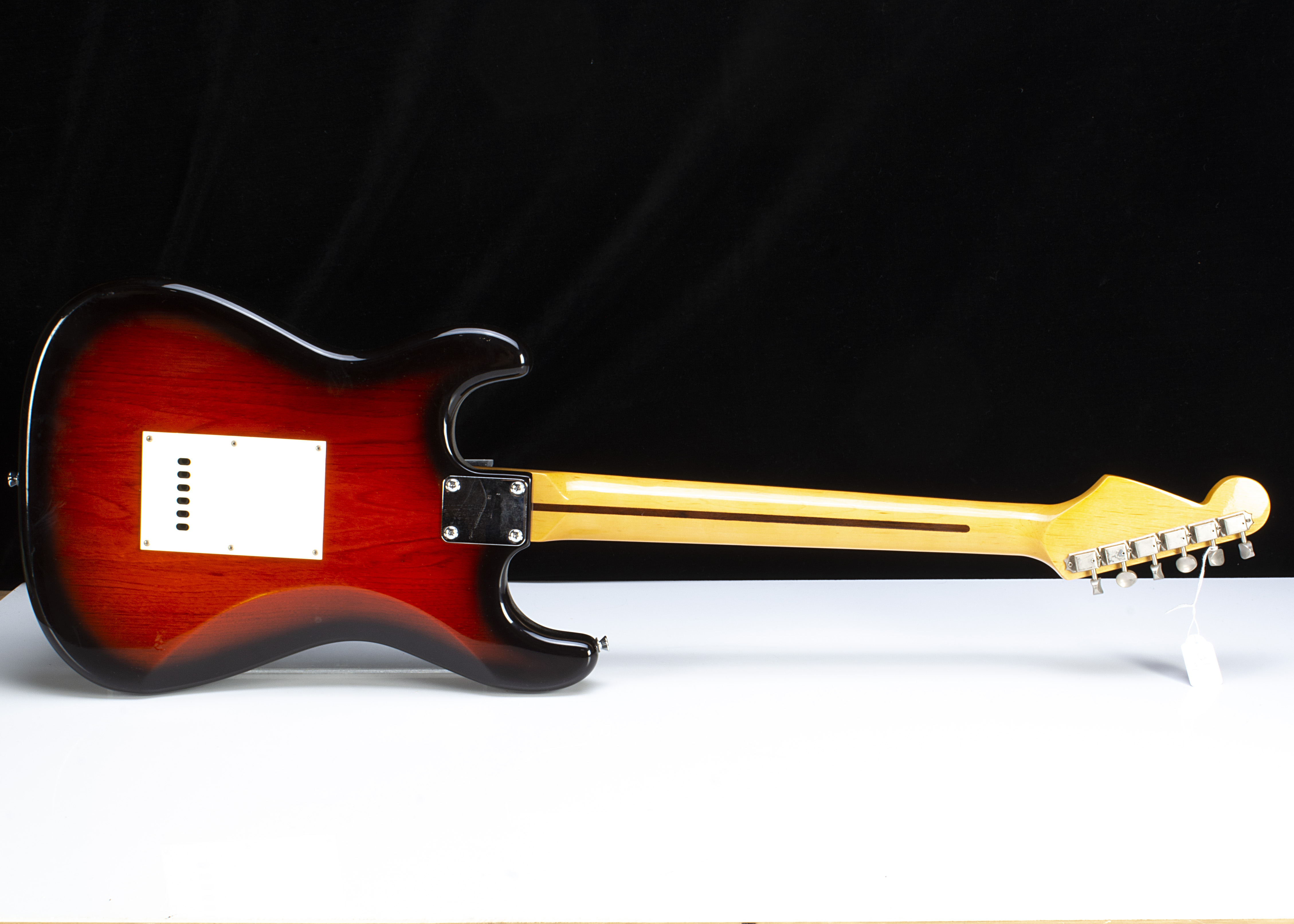 Jim Deacon Electric Guitar, a Jim Deacon six string electric guitar, sunburst, in excellent - Image 2 of 4