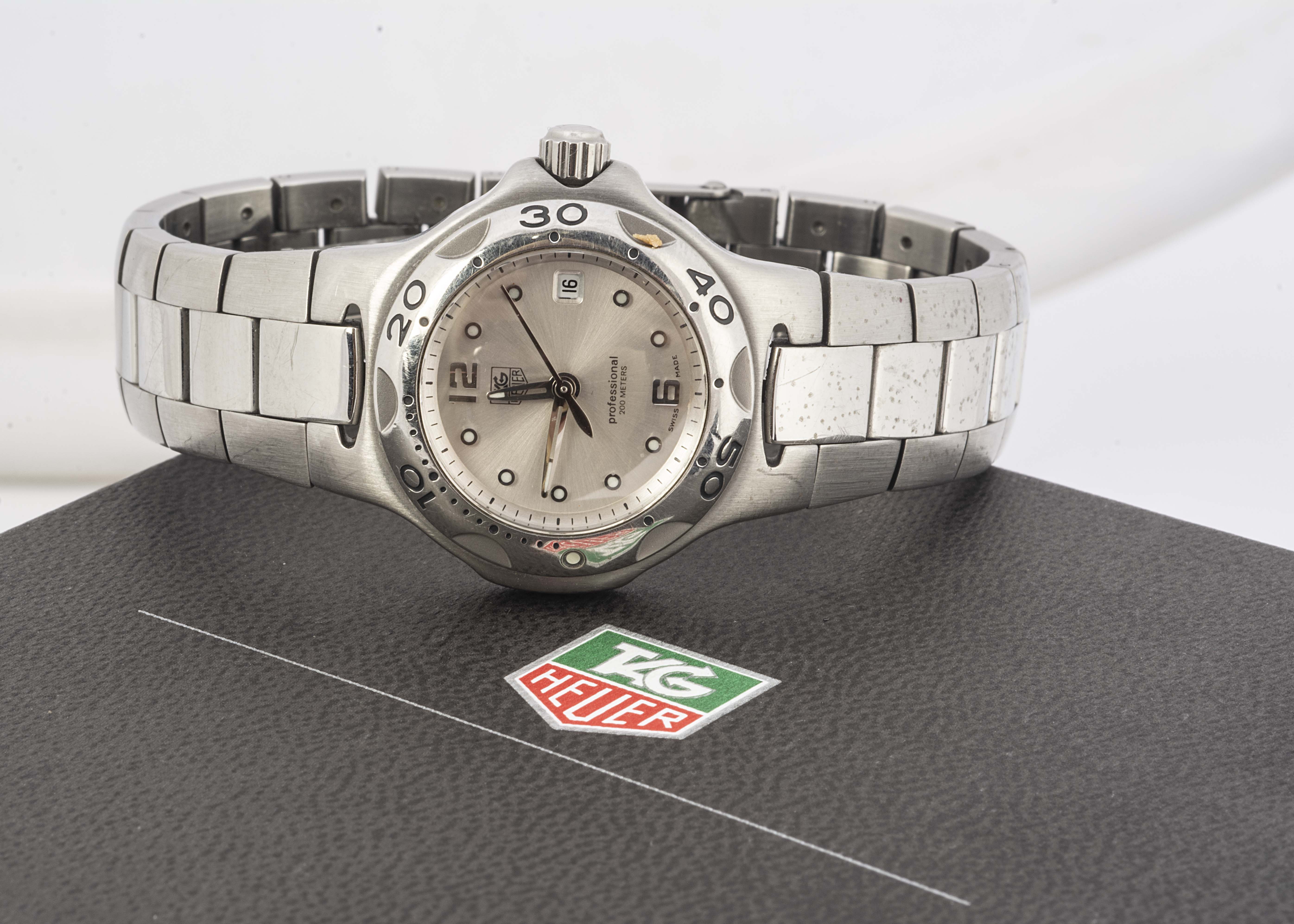 A modern Tag Heuer Kirium quartz stainless steel lady's wristwatch, 29mm, ref. WL131E, silvered dial - Bild 2 aus 3