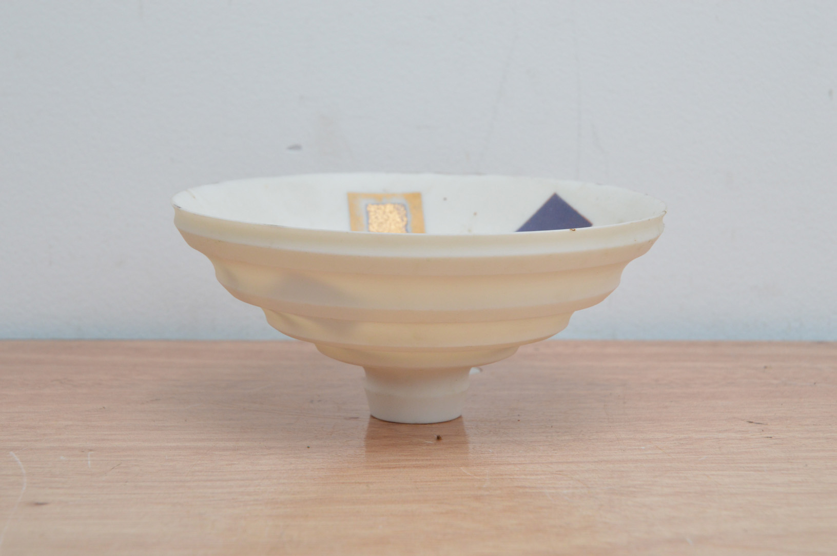 Tony Laverick (British b. 1961), a small porcelain footed bowl, ribbed external design, internally