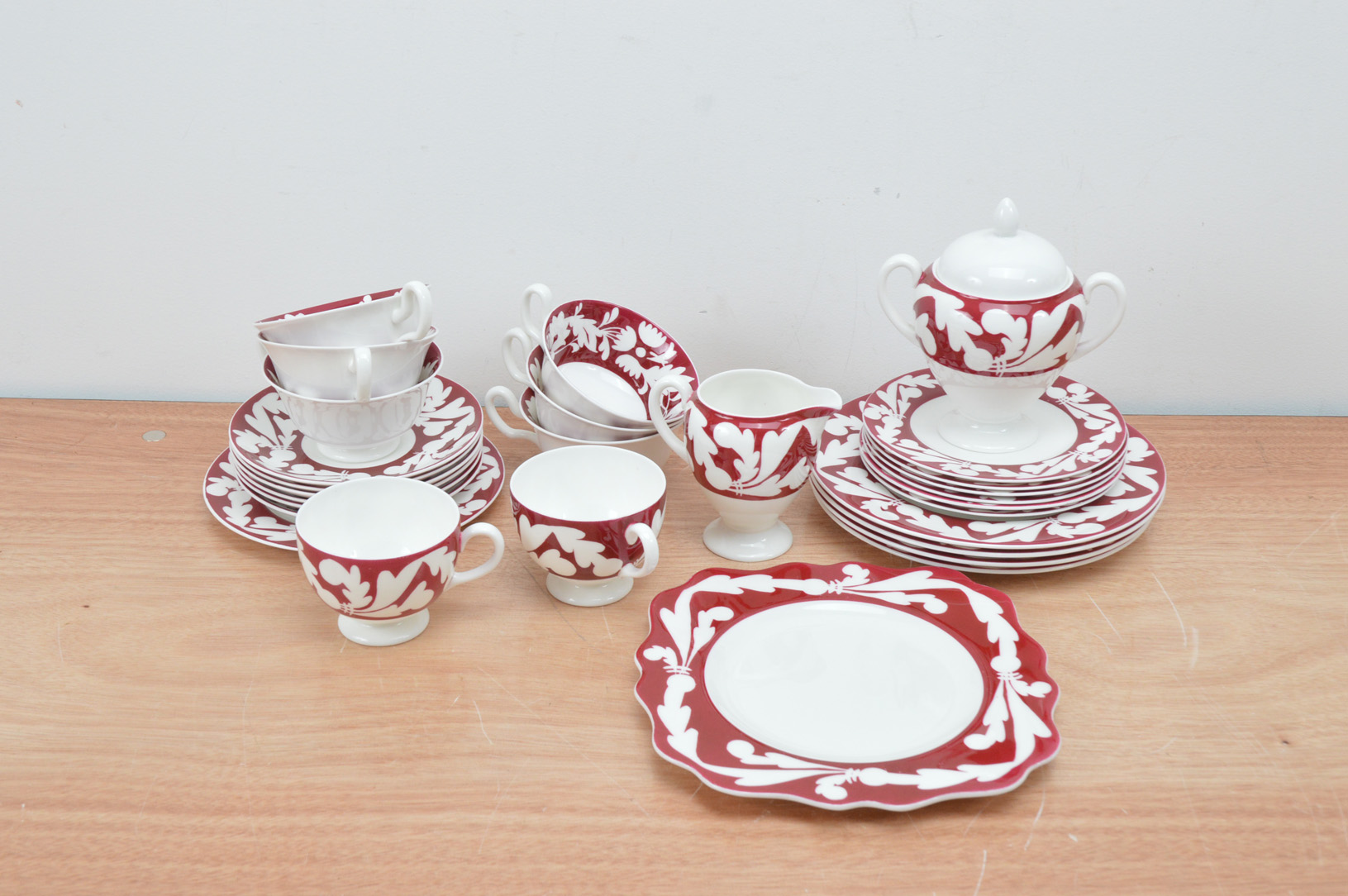 A collection of modern Wedgwood bone china tea and coffee wares, including cups and saucers, a