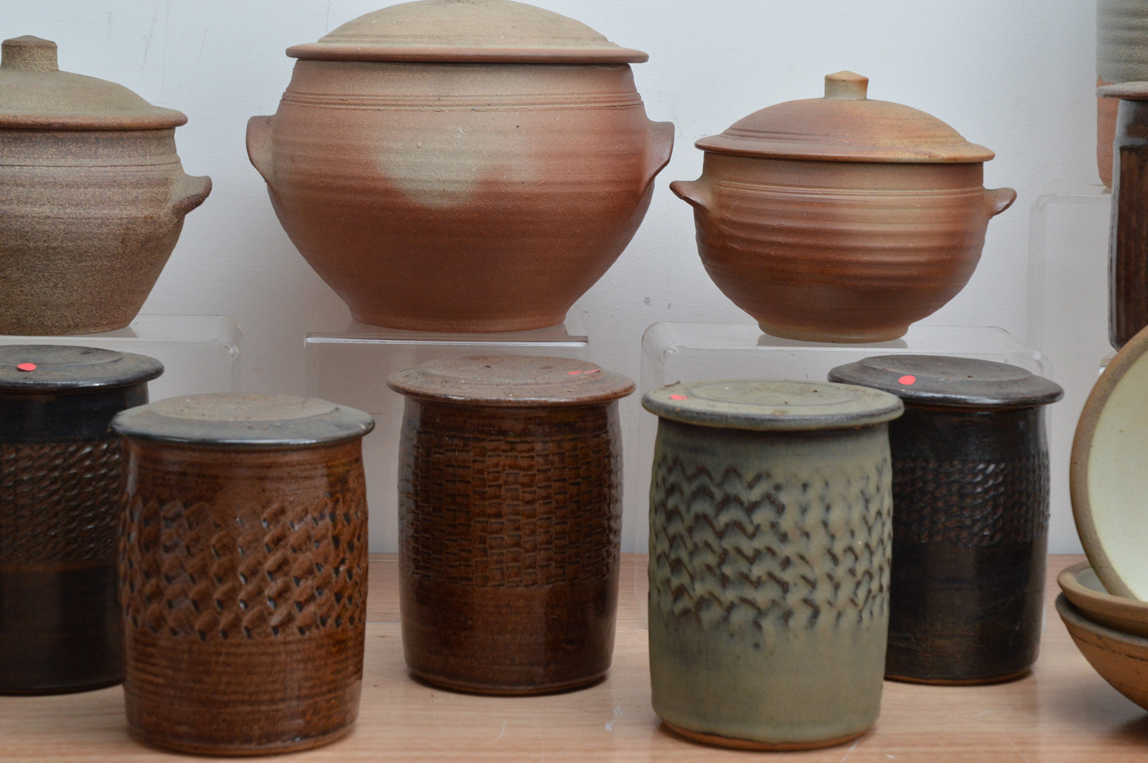 A collection of 20th century studio pottery kitchen items, comprising seven Harry Stringer stoneware - Image 2 of 3