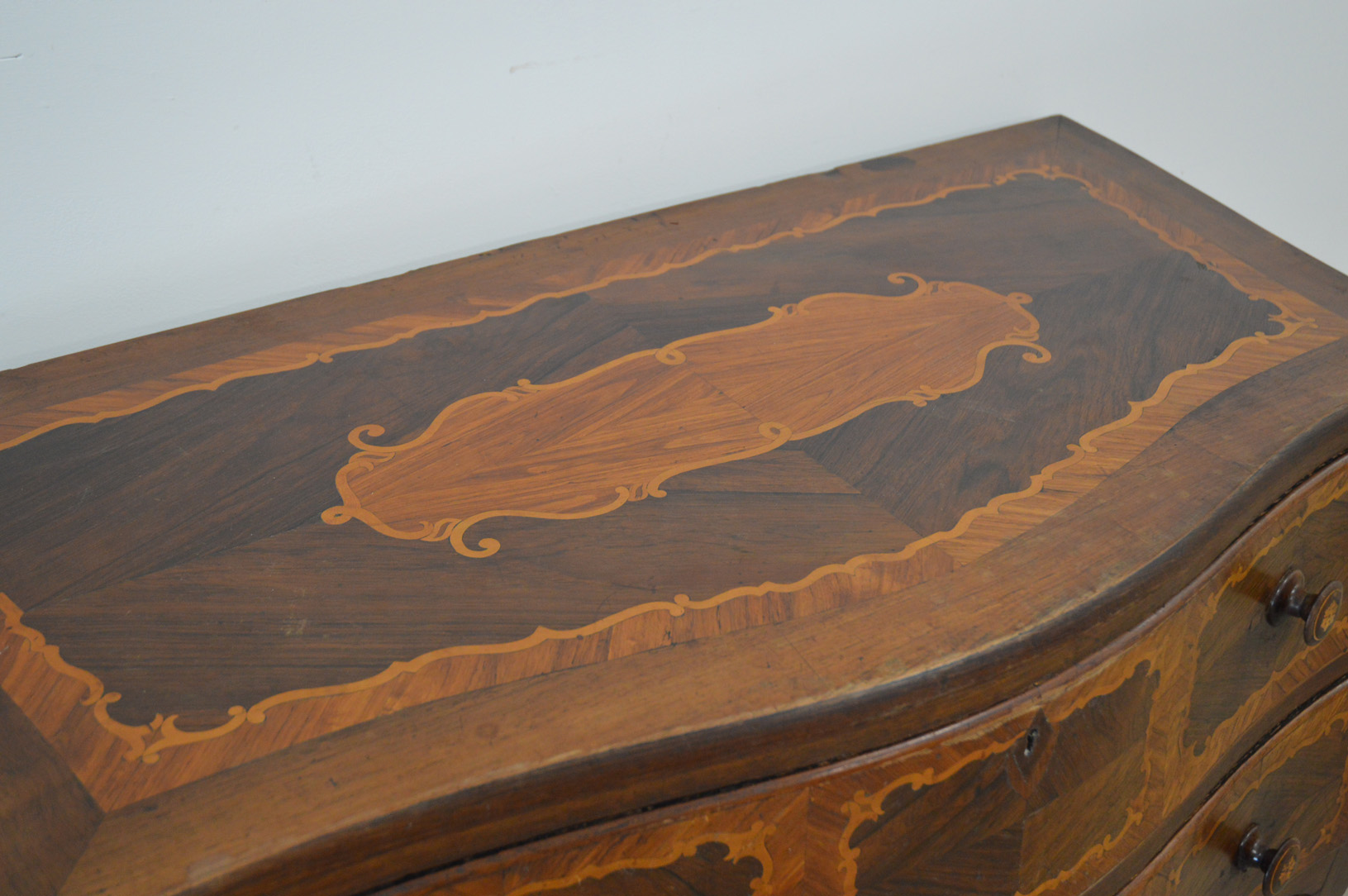 A 19th century and later mix wood Italian marquetry bow fronted commode, two draws with later - Bild 3 aus 3