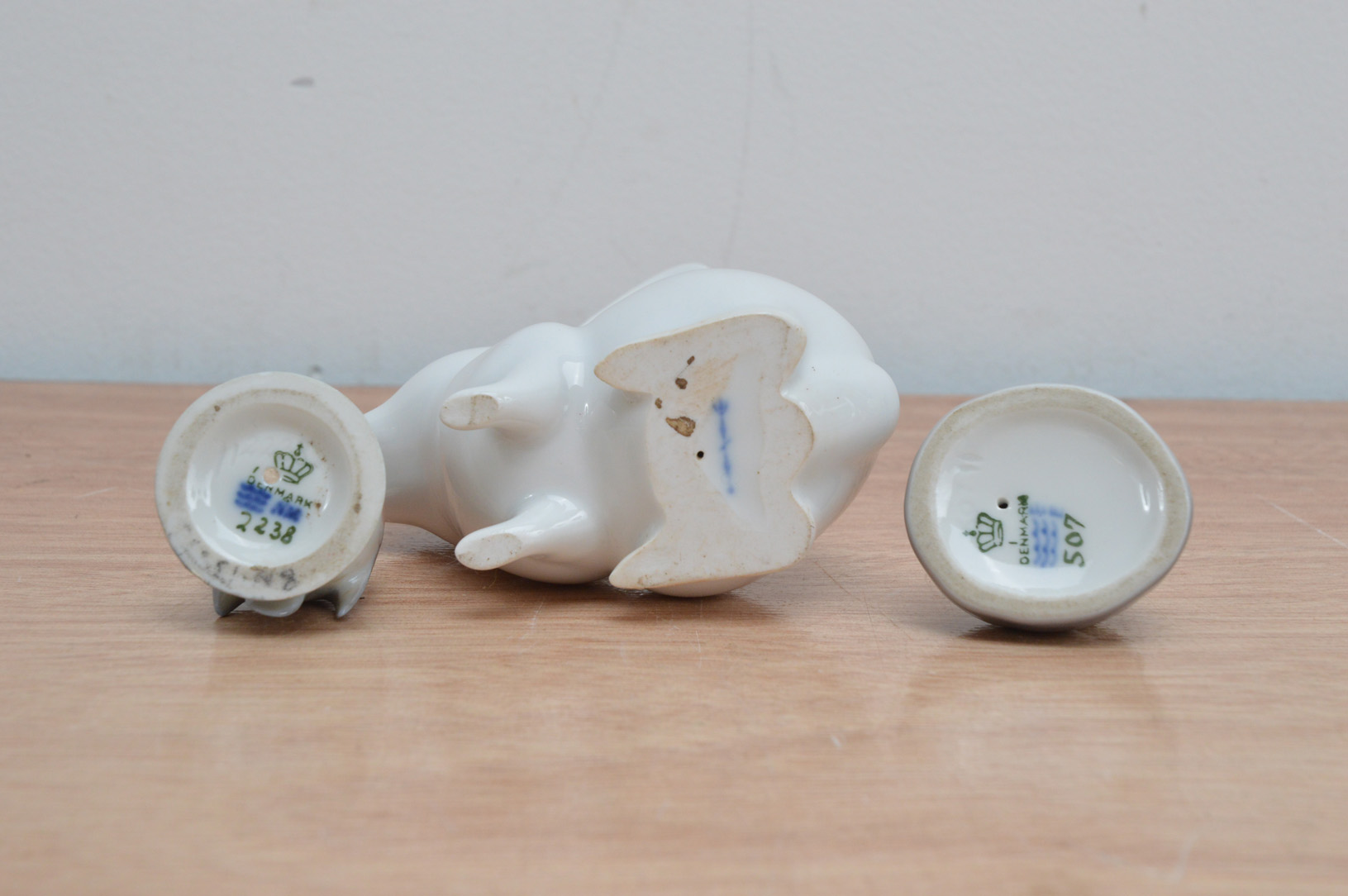 Two porcelain Royal Copenhagen animal figurines, comprising a bird and frog on a rock, both marked - Image 2 of 4