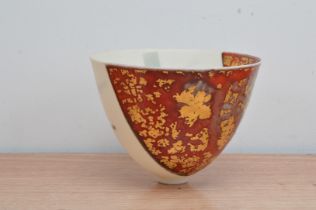 Tony Laverick (British b. 1961), a porcelain footed bowl, with a large area of gold flakes on a