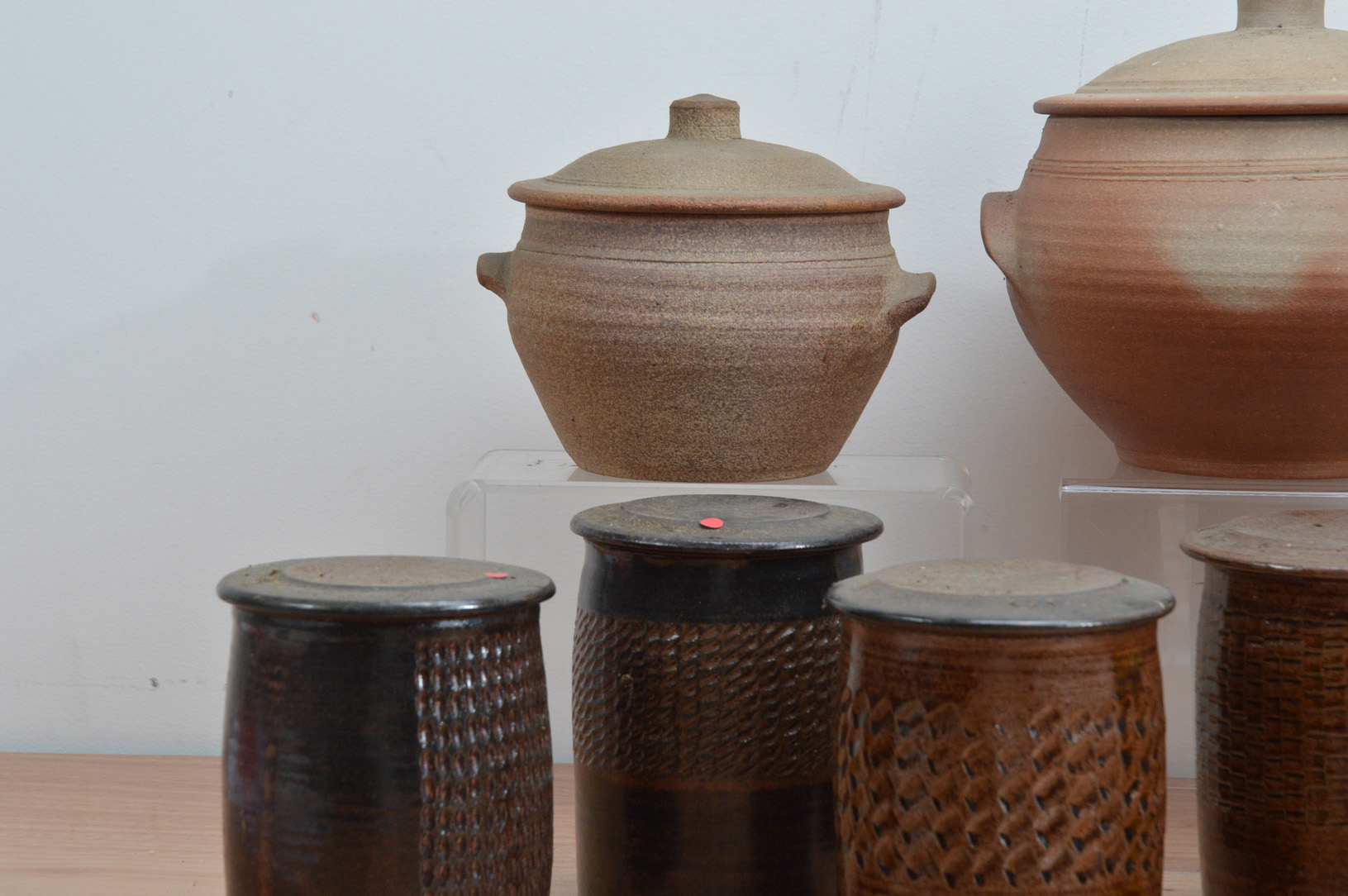 A collection of 20th century studio pottery kitchen items, comprising seven Harry Stringer stoneware - Image 3 of 3