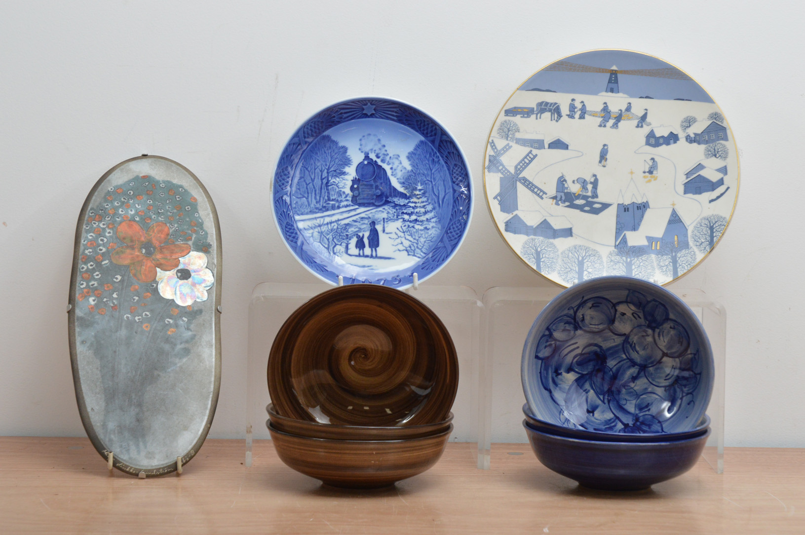 A collection of Finnish ceramic items, comprising six glazed stoneware bowls by Savitorppa, three