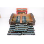 Hornby 00 Gauge BR Inter City 125 Class 43 HST Diesel units and fifteen coaches, seven 2-Car blue/