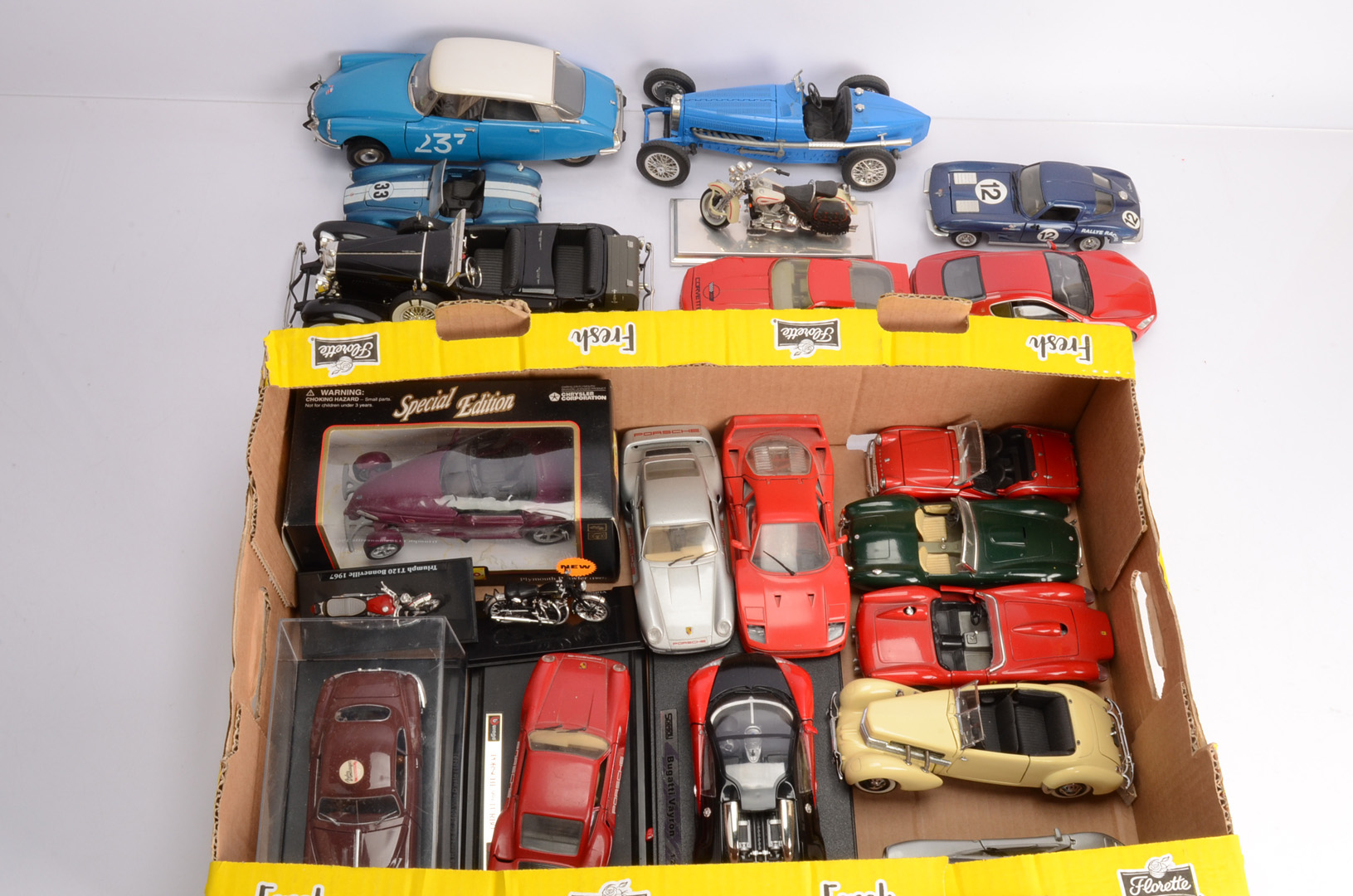 Modern Diecast Prewar and Modern Cars, mainly unboxed some models with damage, private,