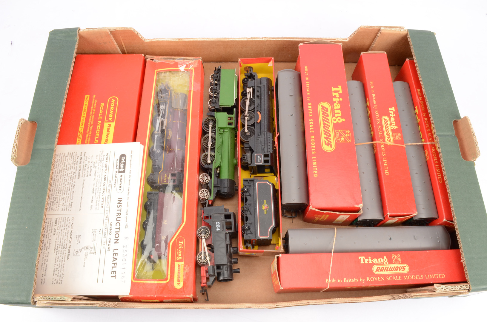 Tri-ang and Tri-ang Hornby and early Hornby 00 Gauge Locomotives and EMU, Tri-ang R156 late issue