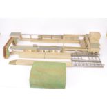 Trix 00 Gauge metal Manyways Station and Master Models Girder Bridge, Station including, Booking