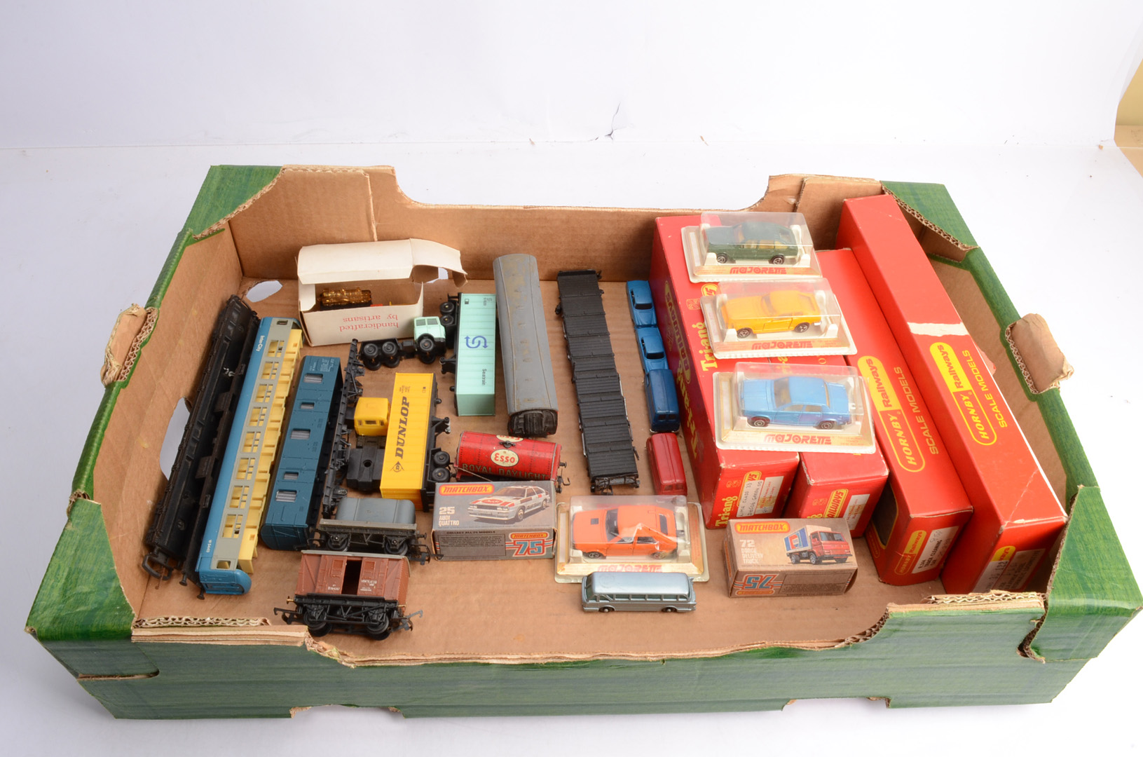 Tri-ang Hornby Lima Kitbuilt and oter makers 00 Gauge Locomotives Rolling Stock and Minix Matchbox