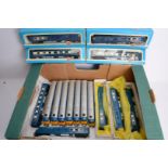 Tri-ang and Tri-ang Hornby 00 gauge Blue Pullman Type 1 and Type 2, early Power Car with crest and