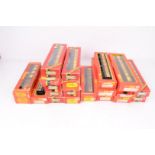 Hornby 00 Gauge boxed GWR brown and cream Coaches, various types GWR including Mail Coach and
