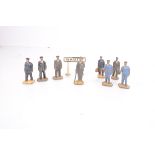 Hornby 0 Gauge Railway Figures and sign Metal station figures including Porter standing (3) Porter