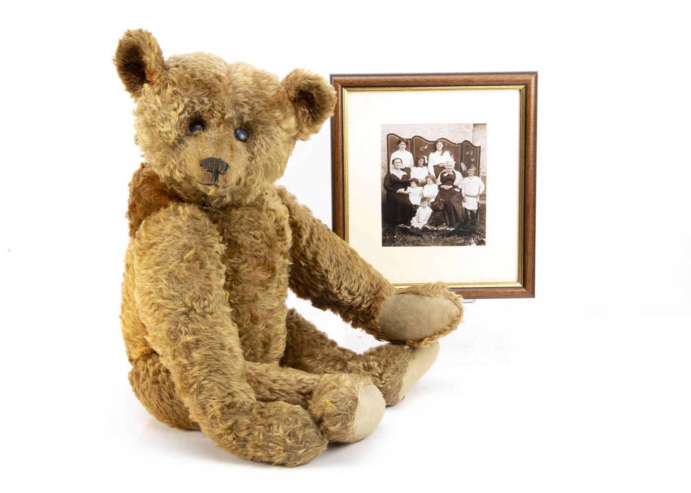 Dolls & Teddy Bears Auction