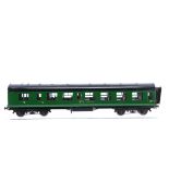 Exley 0 Gauge K6 Southern bogie Brake 3rd 4444, F-G, interior and figures added, one corridor